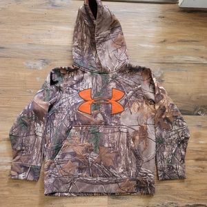 Under Armour hoodie boys 8
